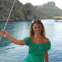 Özlem E