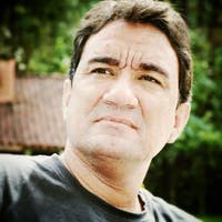 Fernando T