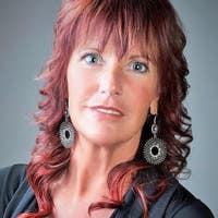Shelley Warnick Hengesh
