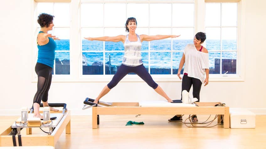 How To Gear Your Reformer (before & after class)  *Filmed pre-covid* but  too good not to share! 𝗛𝗼𝘄 𝗧𝗼 𝗚𝗲𝗮𝗿 𝗬𝗼𝘂𝗿 𝗥𝗲𝗳𝗼𝗿𝗺𝗲𝗿 A  quick little step-by-step video on how to gear