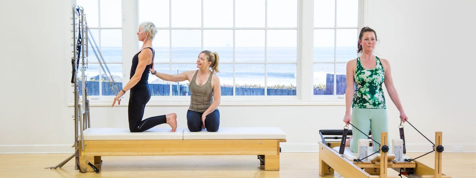 REFORMER TRAPEZE COMBINATION Pilates reformer By
